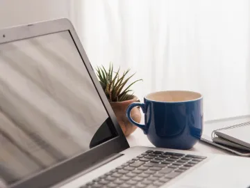 เปลี่ยนบ้านให้เป็นที่ทำงาน: วิถีชีวิตยุคใหม่หลังโควิด