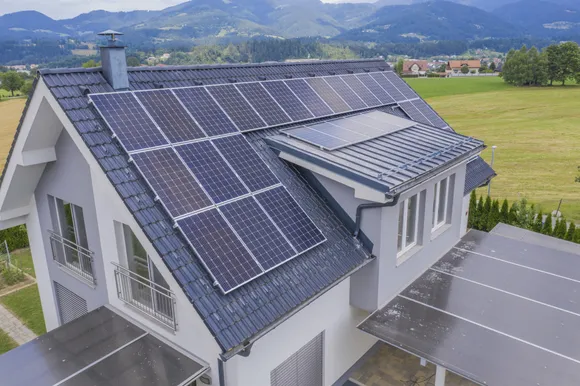 สนใจติดตั้ง Solar Roof ต้องขออนุญาตหน่วยงานไหนบ้าง เช็กเลย